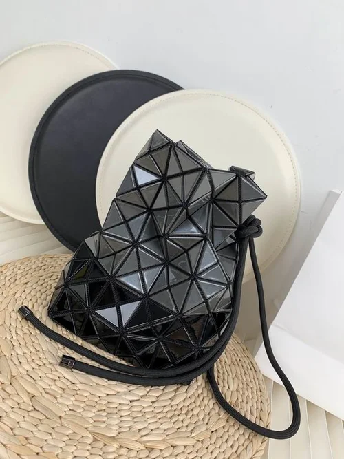 11 Issey Miyake Messenger Bag Medium Women Luxury Pleated