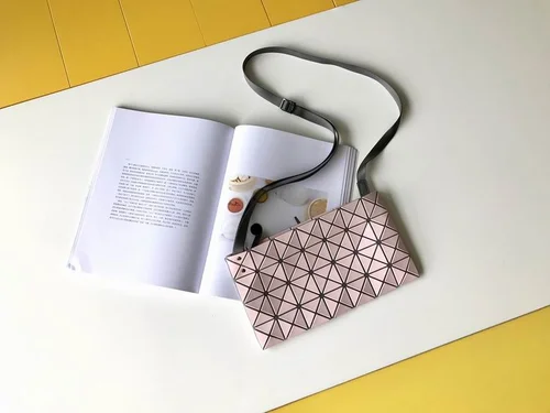 11 Issey Miyake Messenger Bag Medium Women Luxury Pleated