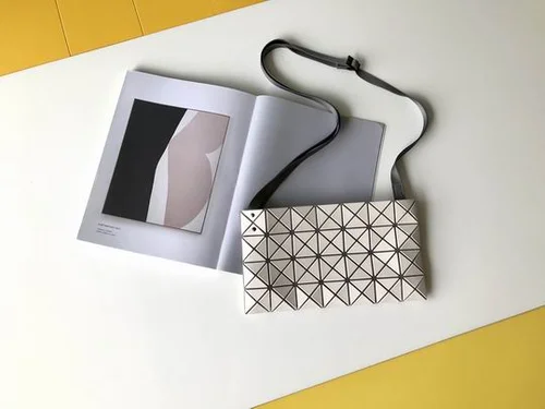 11 Issey Miyake Messenger Bag Medium Women Luxury Pleated