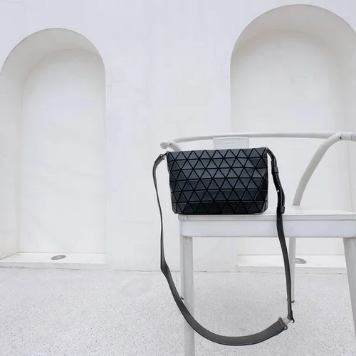 11 Issey Miyake Messenger Bag Medium Women Luxury Pleated