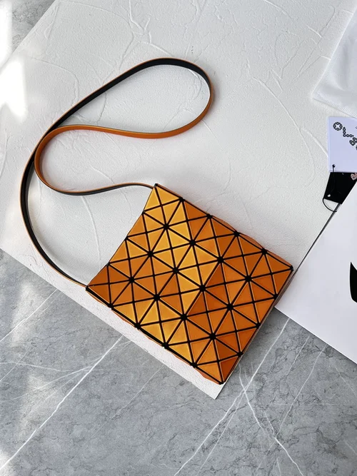 11 Issey Miyake Messenger Bag Medium Women Luxury Pleated