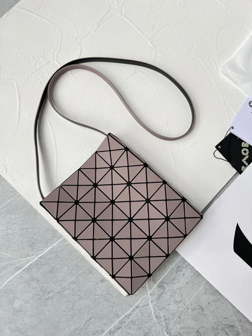 11 Issey Miyake Messenger Bag Medium Women Luxury Pleated