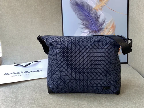 Issey Miyake Original Messenger Bag Authentic Pleated Luxury