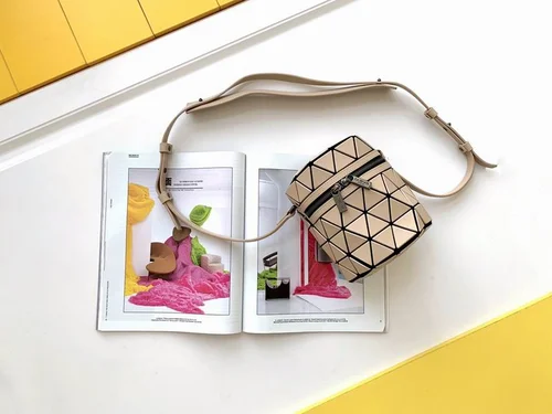 Issey Miyake Original Messenger Bag Authentic Pleated Luxury