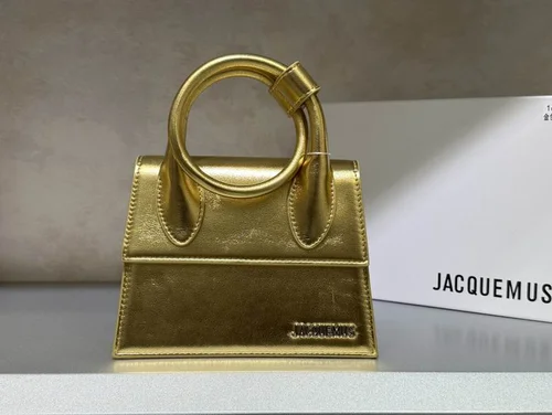 11 Jacquemus Handbag Medium Women Luxury Leather Designer