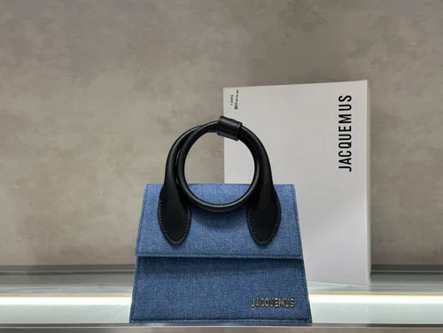 11 Jacquemus Handbag Medium Women Luxury Leather Designer