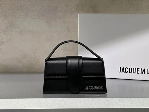 11 Jacquemus Handbag Medium Women Luxury Leather Designer