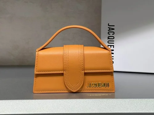 11 Jacquemus Handbag Medium Women Luxury Leather Designer
