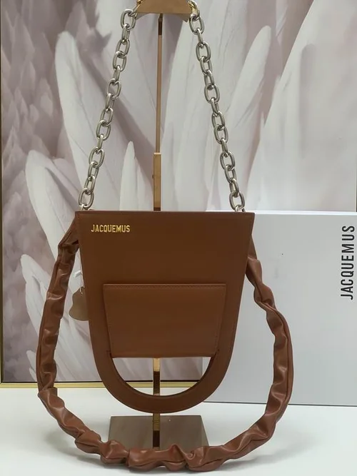 11 Jacquemus Handbag Medium Women Luxury Leather Designer