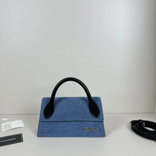 11 Jacquemus Handbag Medium Women Luxury Leather Designer