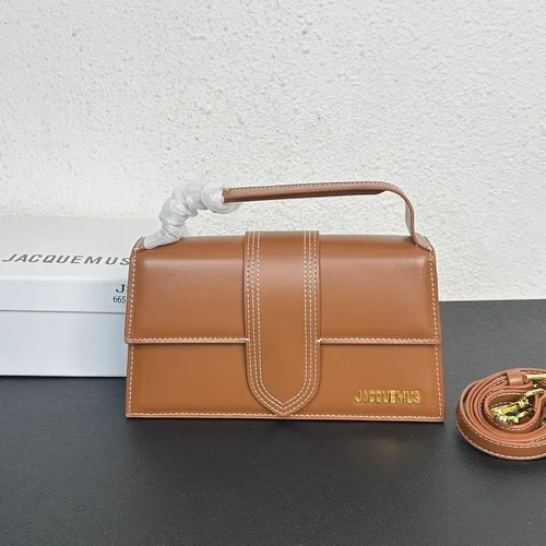 11 Jacquemus Handbag Medium Women Luxury Leather Designer