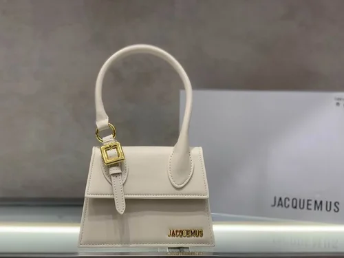 11 Jacquemus Handbag Medium Women Luxury Leather Designer