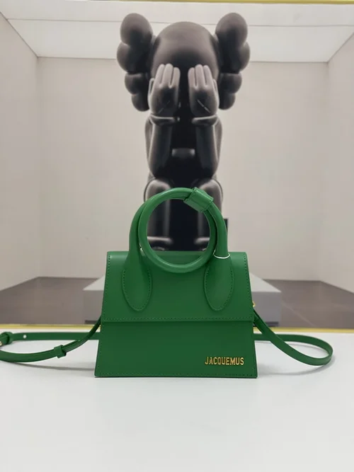 11 Jacquemus Handbag Medium Women Luxury Leather Designer