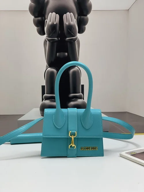 11 Jacquemus Handbag Medium Women Luxury Leather Designer