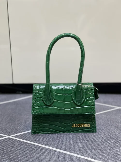 11 Jacquemus Handbag Medium Women Luxury Leather Designer