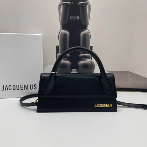 11 Jacquemus Handbag Medium Women Luxury Leather Designer