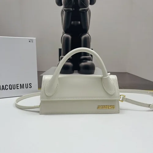11 Jacquemus Handbag Medium Women Luxury Leather Designer