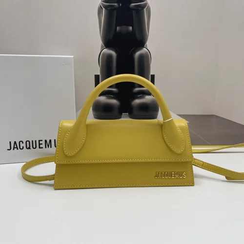 11 Jacquemus Handbag Medium Women Luxury Leather Designer