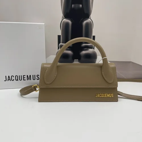 11 Jacquemus Handbag Medium Women Luxury Leather Designer