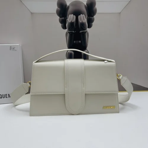 11 Jacquemus Handbag Medium Women Luxury Leather Designer