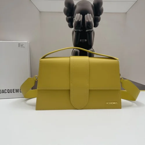 11 Jacquemus Handbag Medium Women Luxury Leather Designer