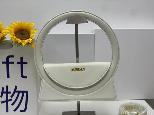 11 Jacquemus Handbag Medium Women Luxury Leather Designer