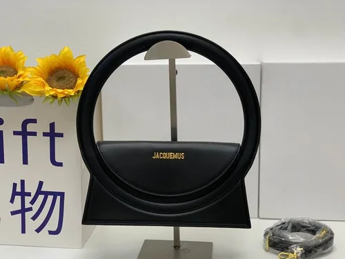11 Jacquemus Handbag Medium Women Luxury Leather Designer
