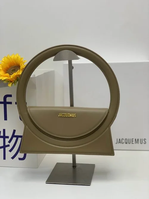 11 Jacquemus Handbag Medium Women Luxury Leather Designer