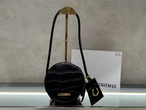 11 Jacquemus Makeup Cosmetic Pouch Women Luxury Leather