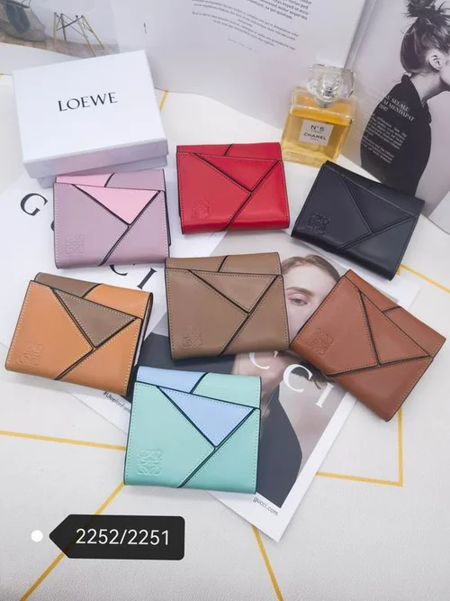 11 Loewe Women's Wallet Luxury Anagram Leather Designer