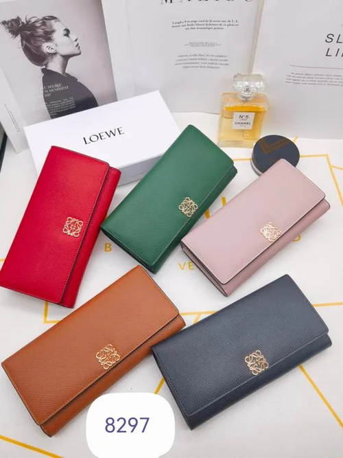 11 Loewe Women's Wallet Luxury Anagram Leather Designer