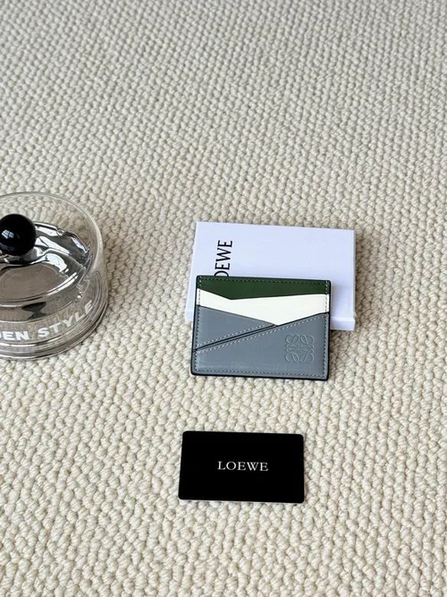 11 Loewe Women's Wallet Luxury Anagram Leather Designer