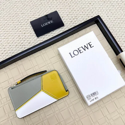 11 Loewe Women's Wallet Luxury Anagram Leather Designer