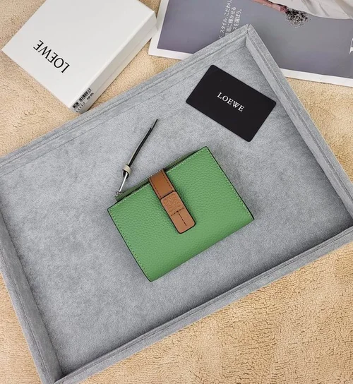 11 Loewe Women's Wallet Luxury Anagram Leather Designer