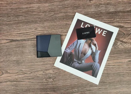 11 Loewe Women's Wallet Luxury Anagram Leather Designer