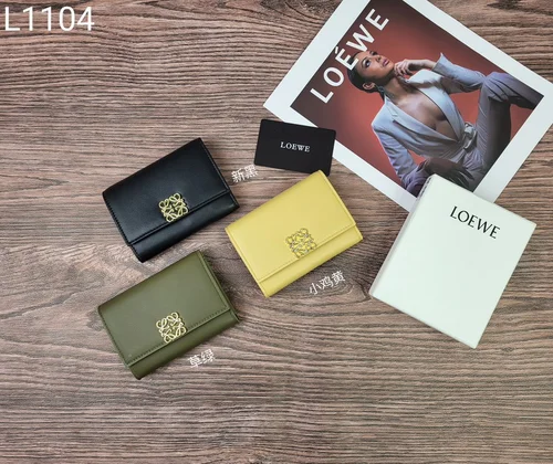 11 Loewe Women's Wallet Luxury Anagram Leather Designer