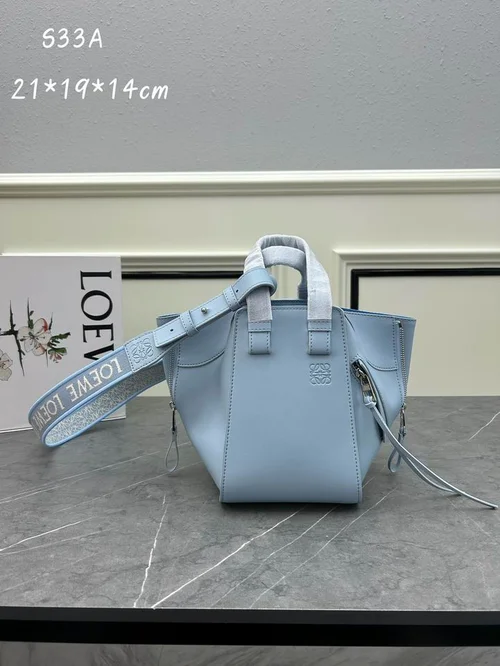 11 Loewe Hammock Medium Hobo Bag Women Luxury Calfskin