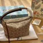 11 Loewe Women's Shoulder Bags Luxury Anagram Collection