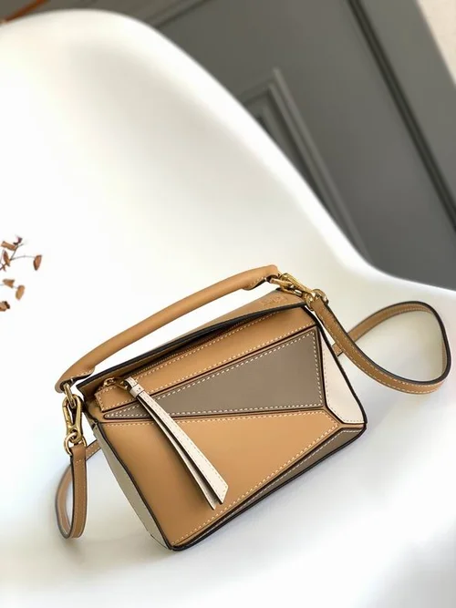 Loewe Original Shoulder Bags Authentic Anagram Collection