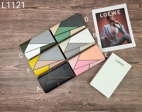 11 Loewe Women's Wallet Luxury Anagram Leather Designer