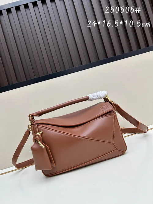 11 Loewe Women's Shoulder Bags Luxury Anagram Collection