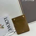 11 Loewe Pebble Pouch Small Women Luxury Leather Clutch