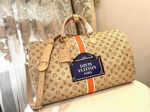 11 Louis Vuitton Original Large Travel Bag Authentic Monogram Canvas