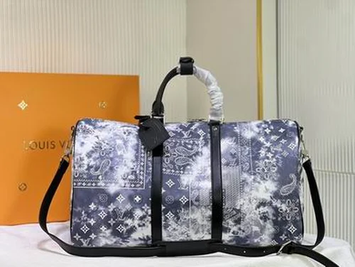 11 Louis Vuitton Original Large Travel Bag Authentic Monogram Canvas