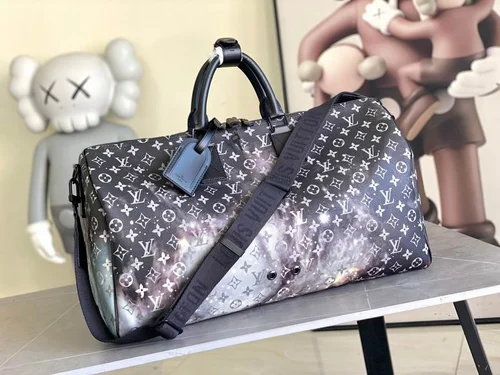 11 Louis Vuitton Original Large Travel Bag Authentic Monogram Canvas