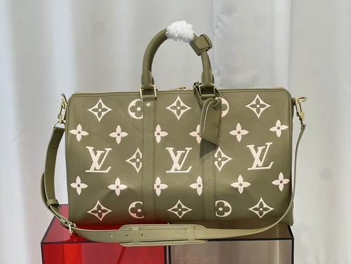 11 Louis Vuitton Original Large Travel Bag Authentic Monogram Canvas