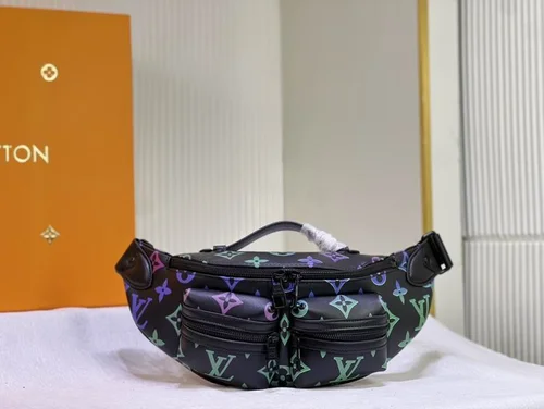 11 Louis Vuitton Original Waistbag Authentic Monogram Canvas