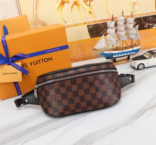 11 Louis Vuitton Original Waistbag Authentic Monogram Canvas