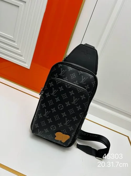 11 Louis Vuitton Original Waistbag Authentic Monogram Canvas