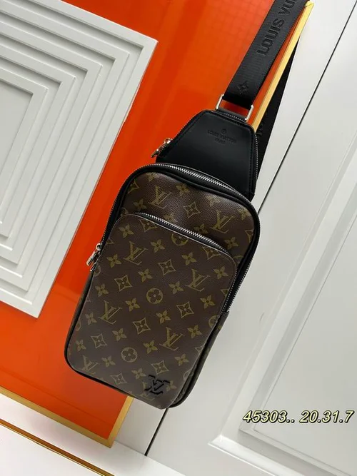 11 Louis Vuitton Original Waistbag Authentic Monogram Canvas